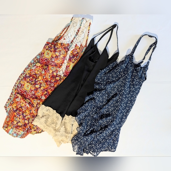 Bundle of Sheer Blouses all Size Small GUC - Picture 2 of 14